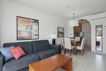 Wyndham Residences Golf Del Sur