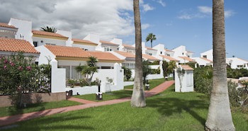 Wyndham Residences Golf Del Sur