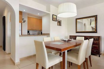 Wyndham Residences Golf Del Sur