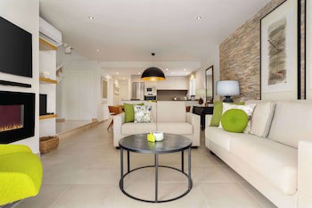 Wyndham Residences Golf Del Sur