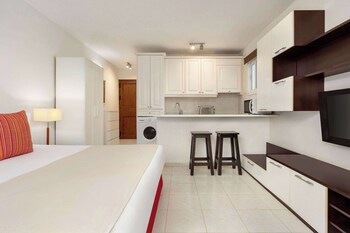 Wyndham Residences Golf Del Sur