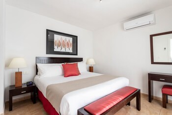 Wyndham Residences Golf Del Sur
