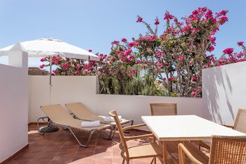 Wyndham Residences Golf Del Sur