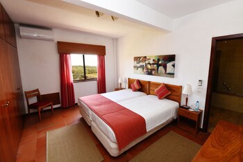 Praia Da Lota Resort - Hotel