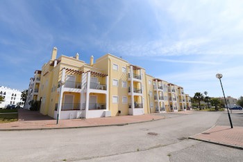Praia Da Lota Resort - Apartments