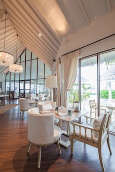 Centara Grand Island Resort & Spa Maldives
