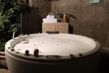 Clear Essence California Spa & Wellness Resort