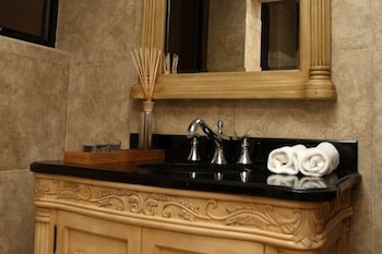 Clear Essence California Spa & Wellness Resort