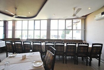 Classic 7 Hotel & Restaurant