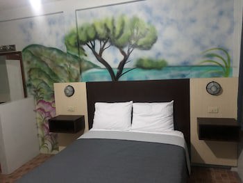 Best Time Inn Hotel - Car Rental