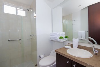 122 Plaza Apartahotel