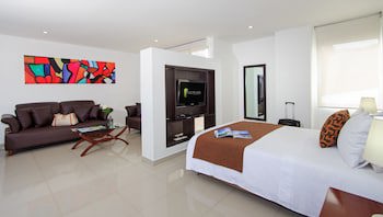 122 Plaza Apartahotel