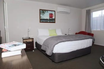 Arena Court Motel