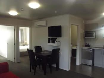 Arena Court Motel