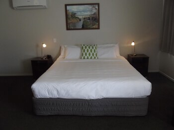 Arena Court Motel