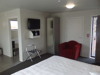 Arena Court Motel