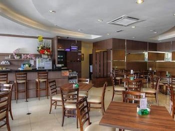 Country Hotel