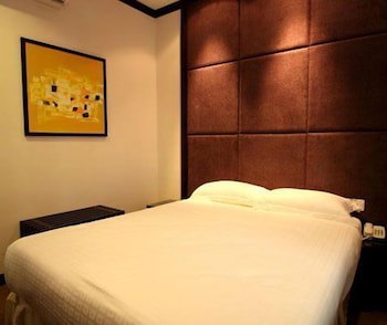 Country Hotel