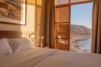 Al Ayjah Plaza Hotel