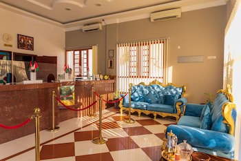 Al Ayjah Plaza Hotel
