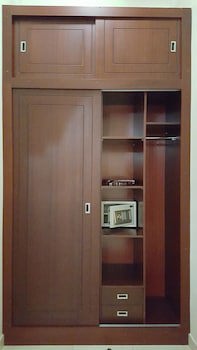 Al Ayjah Plaza Hotel