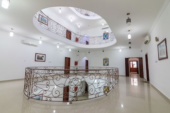 Al Ayjah Plaza Hotel