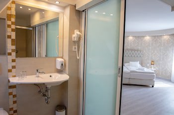 Bastya Conference And Wellness Hotel