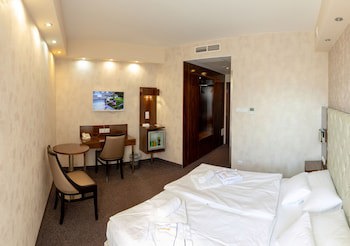 Bastya Conference And Wellness Hotel