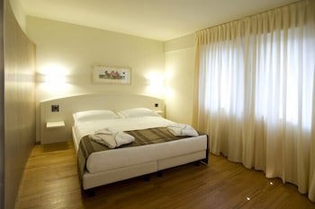 Hotel Napoleon galeri fotoğrafı