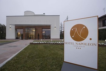 Hotel Napoleon galeri fotoğrafı