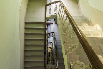 Babylon Garden Serviced Apartments