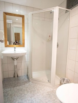 Hotel Waterloo & Backpackers