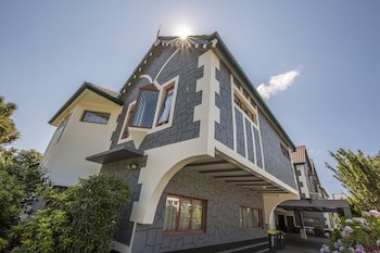 Amross Court Motor Lodge