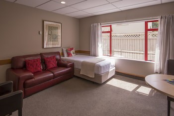 Amross Court Motor Lodge