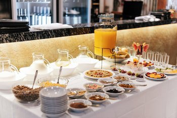 Hotel Plaza Central Canning