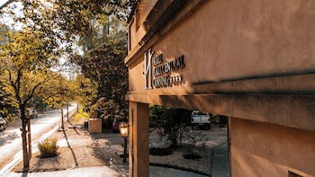 Hotel Plaza Central Canning
