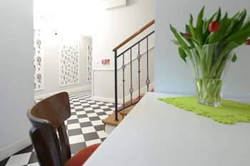 Crystal Suites Chez Helena