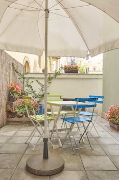 Crystal Suites Chez Helena