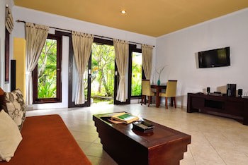 Dolphin Beach Bali