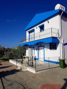 Fruit Tree Villa 3 Double Bedrooms With Spectacular Mountain Sea View
