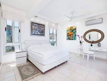 An Executive 3 Bedroom Villa, Private Pool, Ac Wifi In All Rooms, Internet Tv