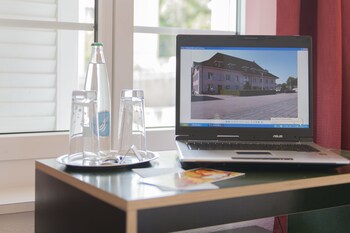 Bären Self Check-In Hotel