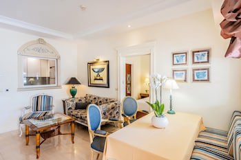 Guadalpin Suites