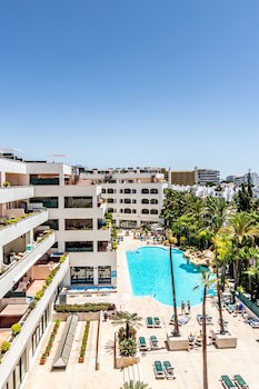 Guadalpin Suites