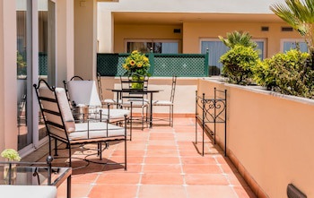 Guadalpin Suites