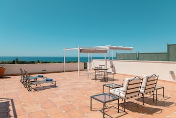 Guadalpin Suites