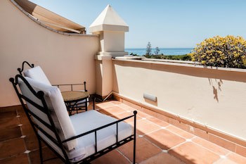 Guadalpin Suites
