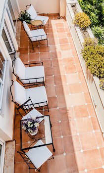 Guadalpin Suites