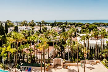Guadalpin Suites