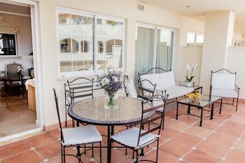 Guadalpin Suites